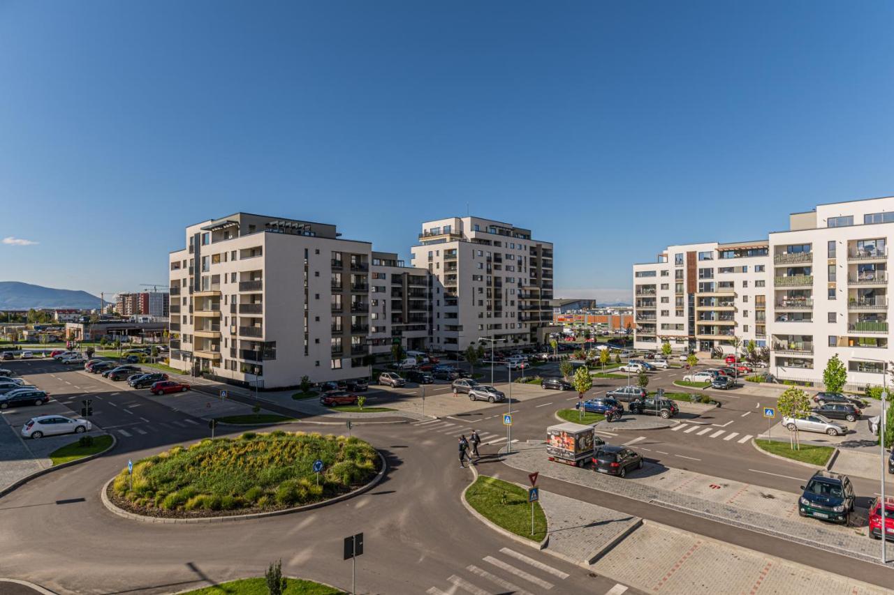 Bwa Zen Appartamento Braşov Esterno foto